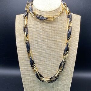 Unsigned Metal Triple Oval Link Necklace Modern Gold Black 30.5"